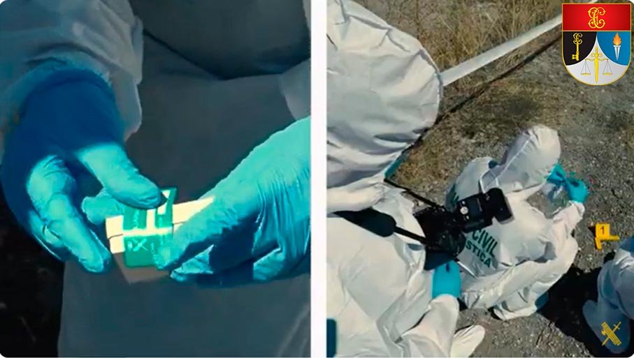 Recogida de pruebas biológicas en la escena del crimen por la Guardia Civil