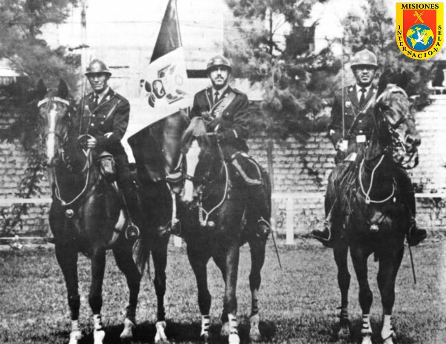 Guardias civiles de caballería en Perú durante el periodo de reorganización policial