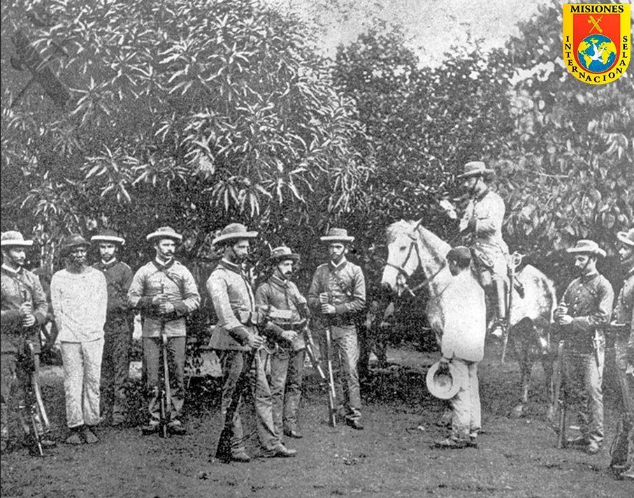 Destacamento de guardias civiles en Cuba en 1891 durante el periodo colonial español