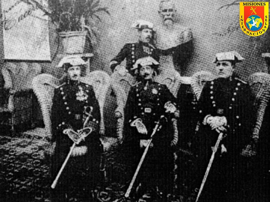 Miembros de la misión española de la Guardia Civil en Perú a comienzos del siglo XX