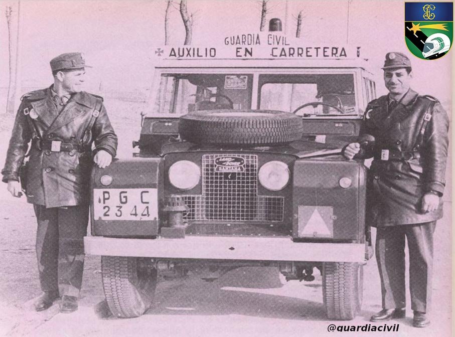 Atestados Guardia Civil en labores de auxilio en carretera en los primeros años de la Agrupación de Tráfico