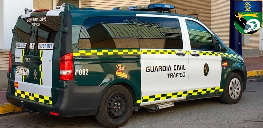 Vehículo moderno de Atestados e Informes de la Guardia Civil de Tráfico