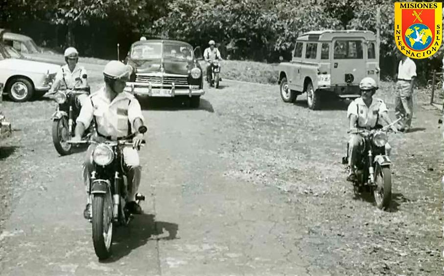 Escoltas motoristas de la Guardia Civil en Guinea Ecuatorial