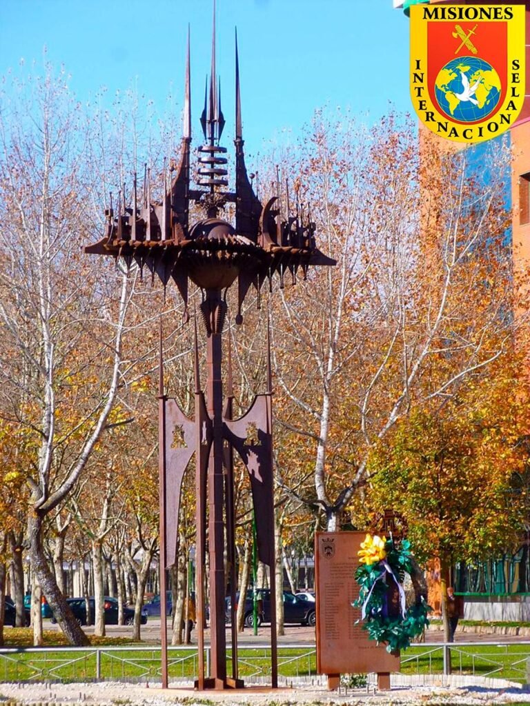 Monumento erigido en recuerdo de los militares y guardias civiles fallecidos en el accidente del Yak-42.